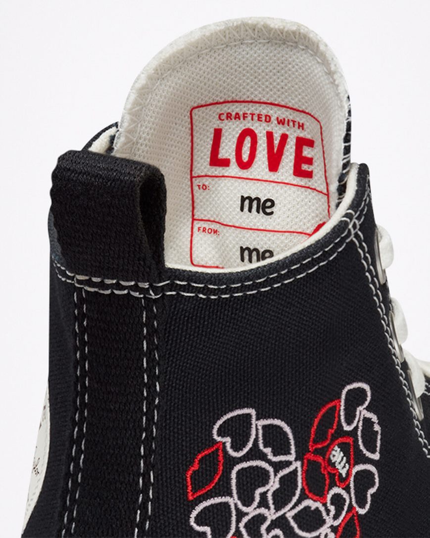 Dámské Boty Na Platformy Converse Run Star Hike Embroidered Hearts Vysoké Černé Červené | CZ TLWH51